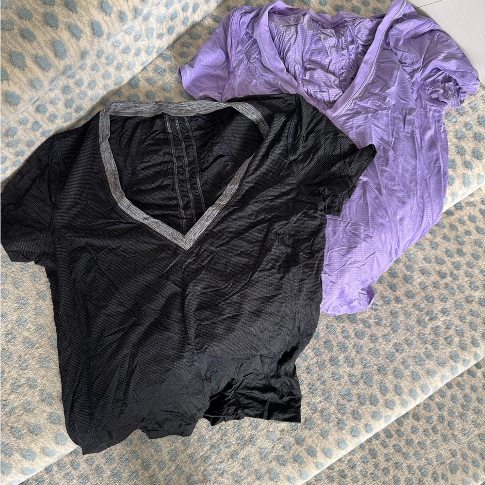 lululemon athletica Black and Purple Short Sleeve Tees